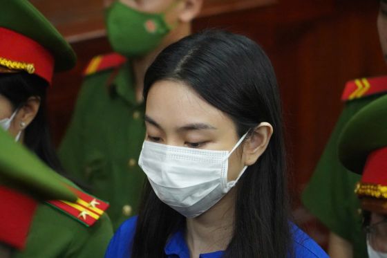 Ảnh của Hoa hậu Thùy Tiên bị phạt 2 năm tù